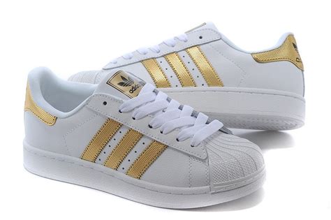 adidas schuhe kinder weis mit rosegoldenen streifen an den seiten|Adidas Kinderschuhe für den Spaß im Alltag von Top.